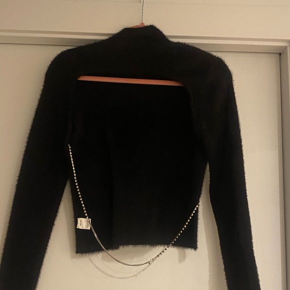 Revolve H:OURS Bree Sweater Open Back Fuzzy Knit Fabric in Black Size Small - Picture 7 of 7